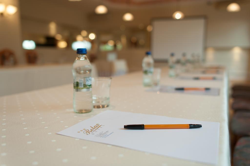 Hotel Relax Murowana Goślina Zewnętrze zdjęcie